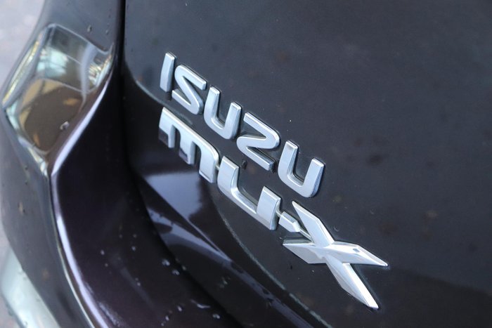 2017 Isuzu MU-X LS-T