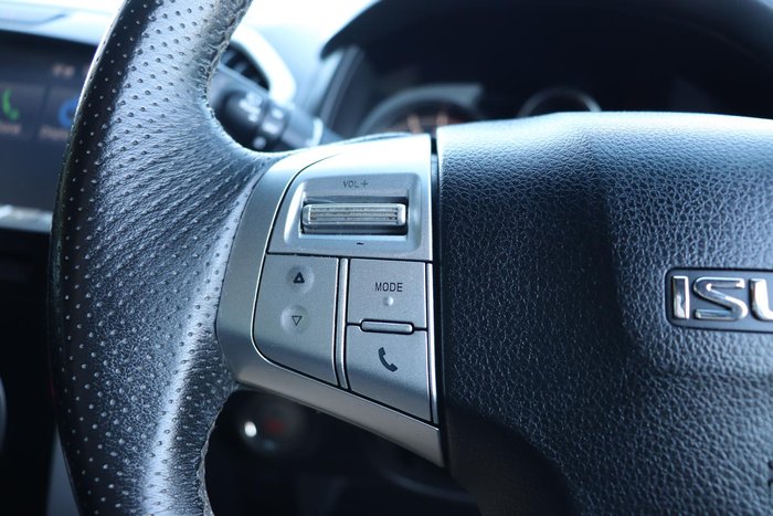 2017 Isuzu MU-X LS-T