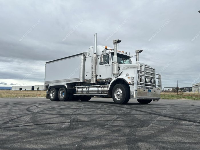 2021 Western Star 4800 Series 4800 FXB White