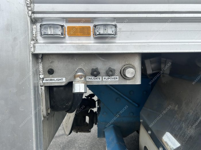 2021 Western Star 4800 Series 4800 FXB White