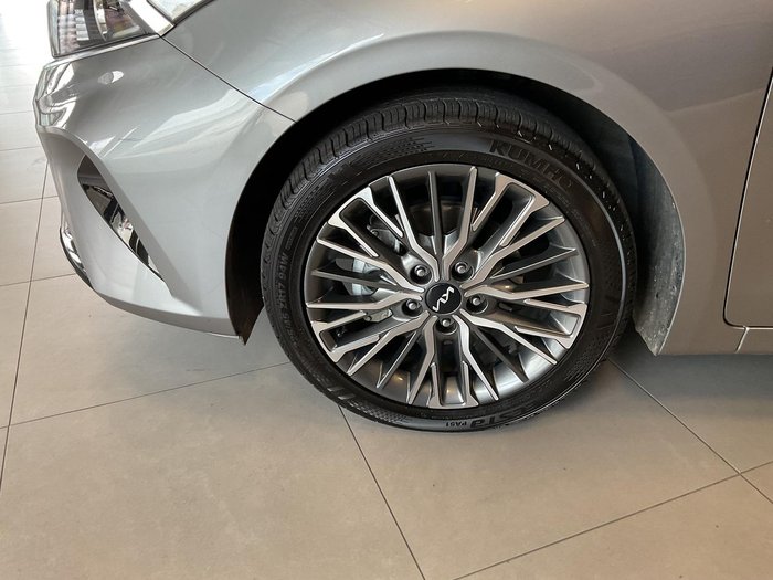 2021 Kia Cerato Sport+