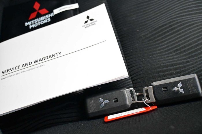 2024 Mitsubishi Pajero Sport GLS