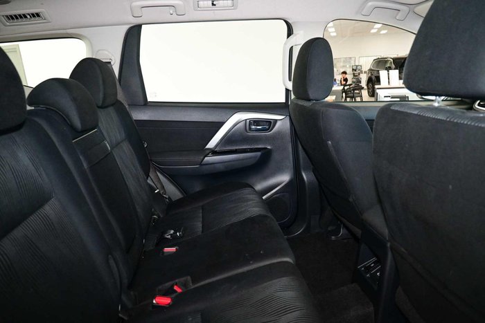 2024 Mitsubishi Pajero Sport GLS