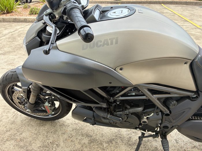 2015 DUCATI DIAVEL TITANIUM Silver