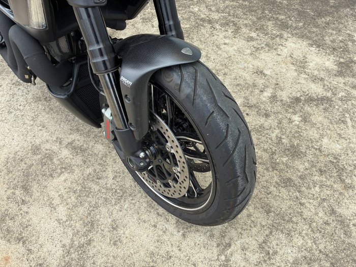 2015 DUCATI DIAVEL TITANIUM Silver