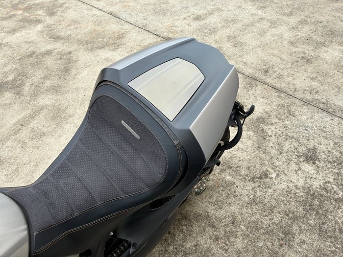 2015 DUCATI DIAVEL TITANIUM Silver