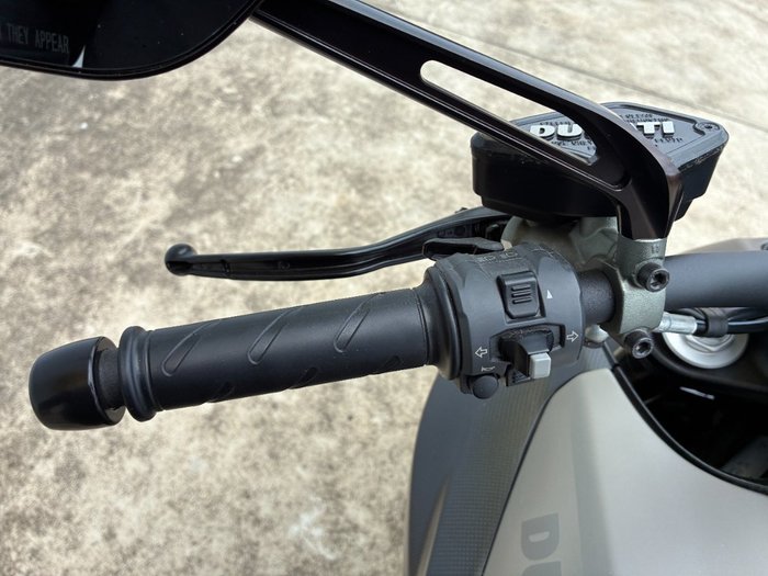 2015 DUCATI DIAVEL TITANIUM Silver