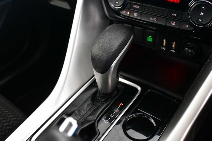 2024 Mitsubishi Eclipse Cross ES