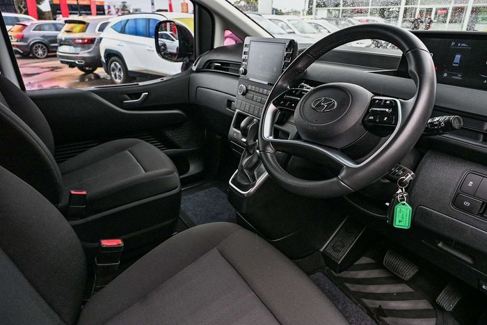 2024 Hyundai STARIA LOAD