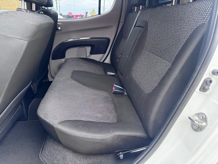 2013 Mitsubishi Triton GLX-R MN MY13 4X4 Dual Range White