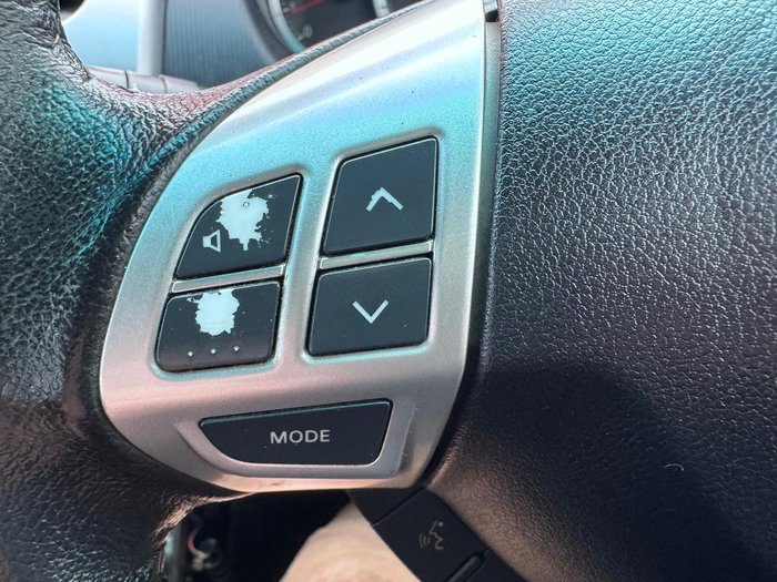 2013 Mitsubishi Triton GLX-R MN MY13 4X4 Dual Range White