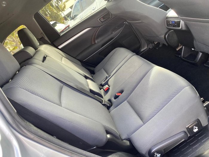 2017 Toyota Kluger GX