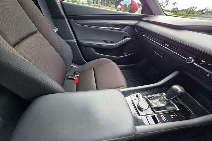 2020 Mazda 3 G20 Evolve