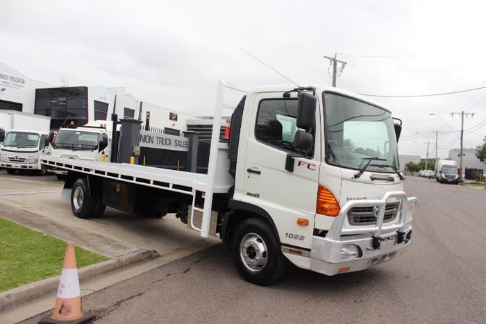 2013 Hino 500 Series FC1022 Long WHITE