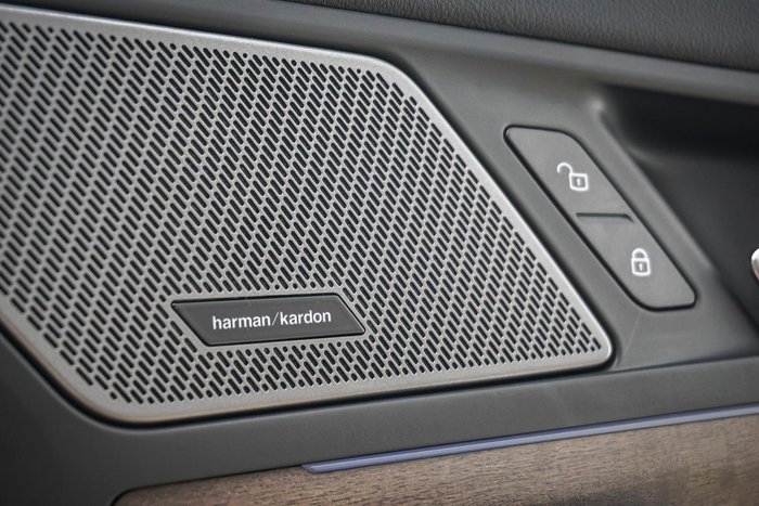 2026 BMW iX1 xDrive30 xLine