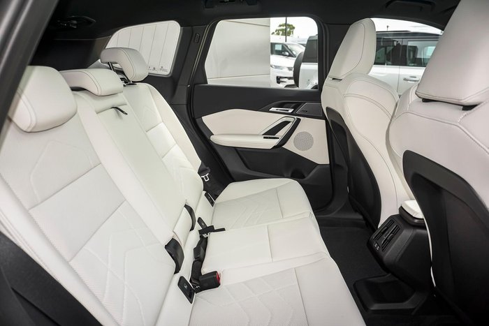 2026 BMW iX1 xDrive30 xLine