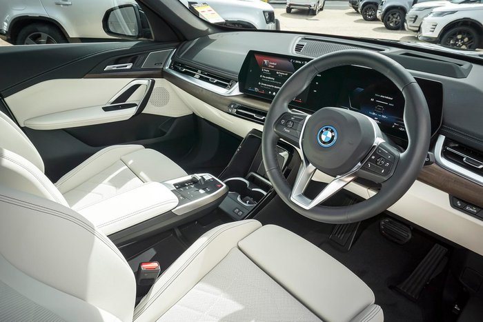 2026 BMW iX1 xDrive30 xLine