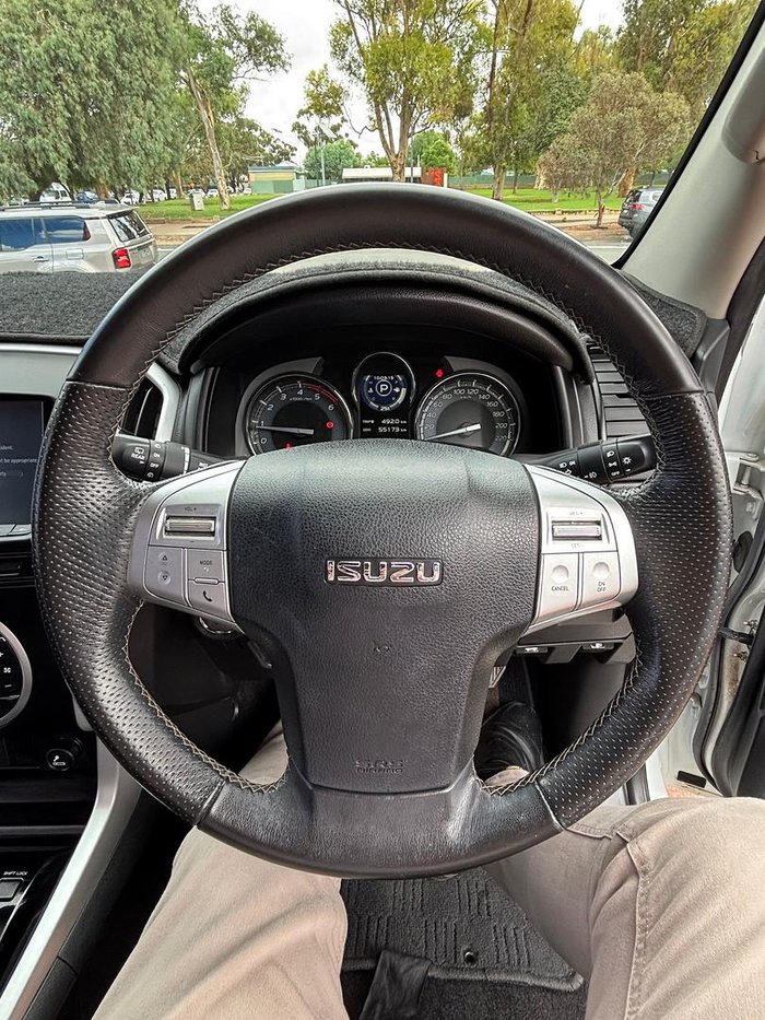 2018 Isuzu MU-X LS-T