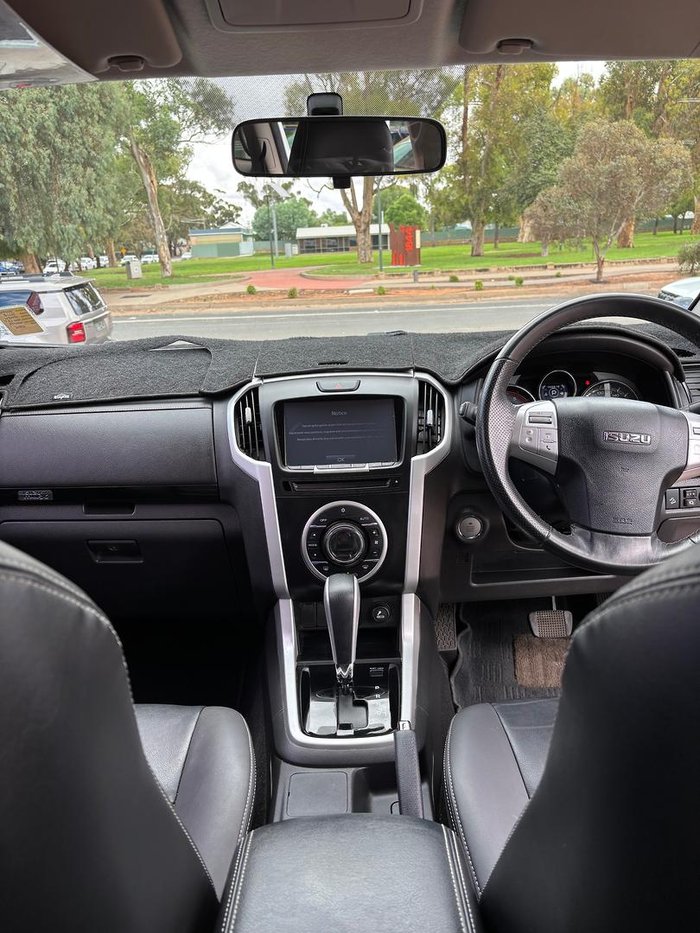 2018 Isuzu MU-X LS-T