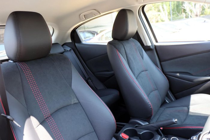 2025 Mazda 2 G15 GT