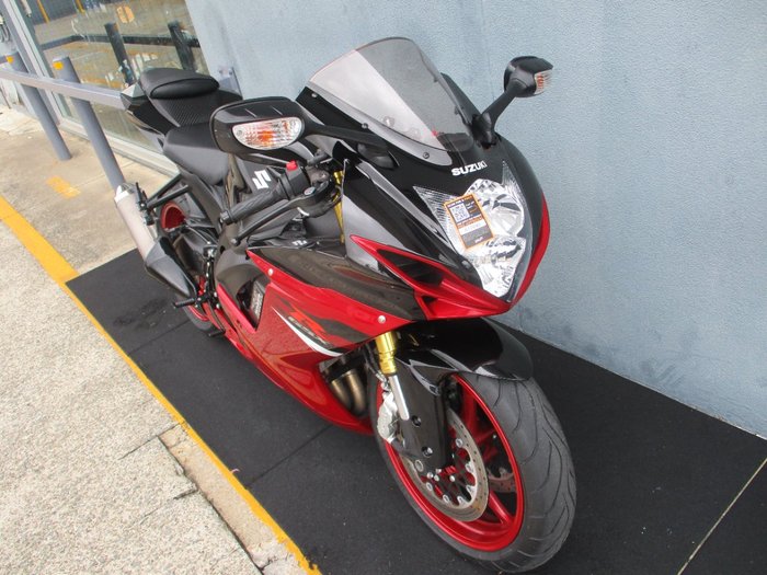 2018 Suzuki GSX-R750 RED/BLACK