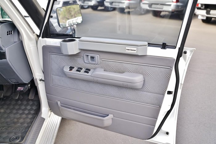 2012 Toyota Landcruiser GXL