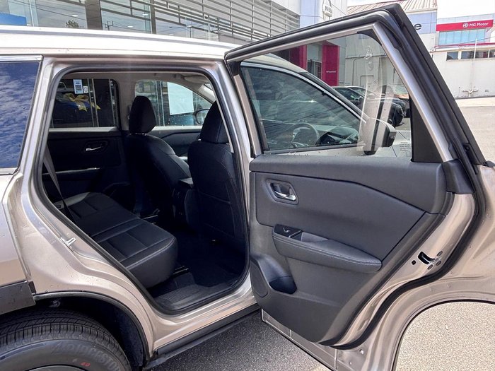 2026 Nissan X-TRAIL ST-L T33 MY26 4X4 On Demand Champagne Silver