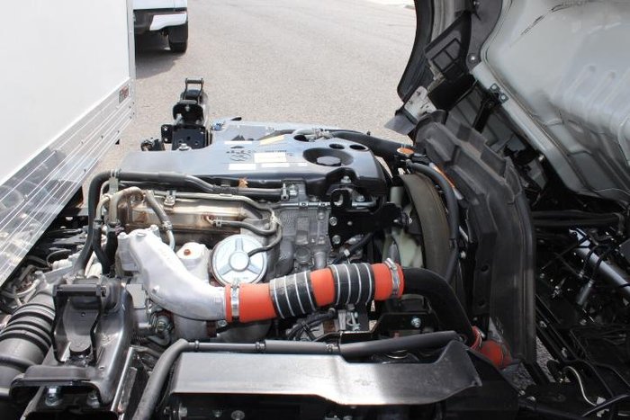 2022 Isuzu N Series NNR 45-150 WHITE