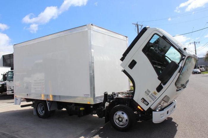 2022 Isuzu N Series NNR 45-150 WHITE