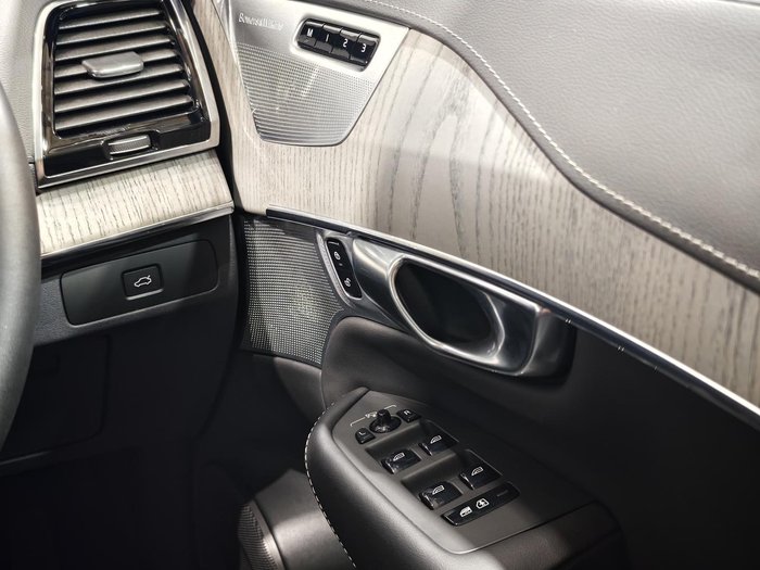 2024 Volvo XC90 Ultra B6 Bright