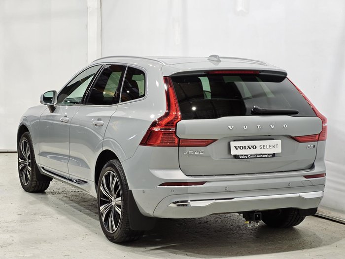 2025 Volvo XC60 Ultra B5 Bright
