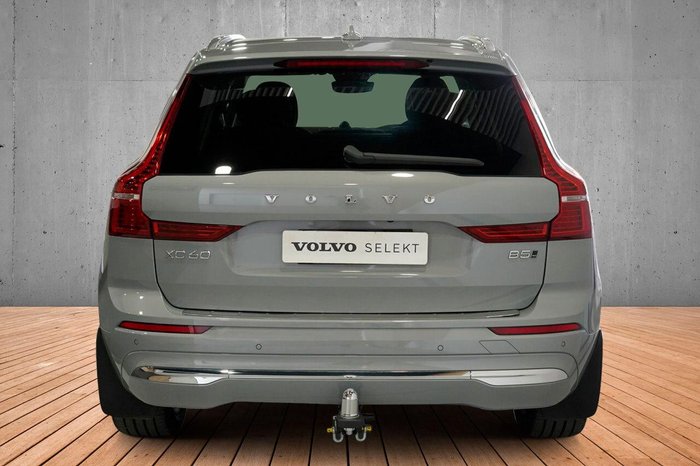 2025 Volvo XC60 Ultra B5 Bright