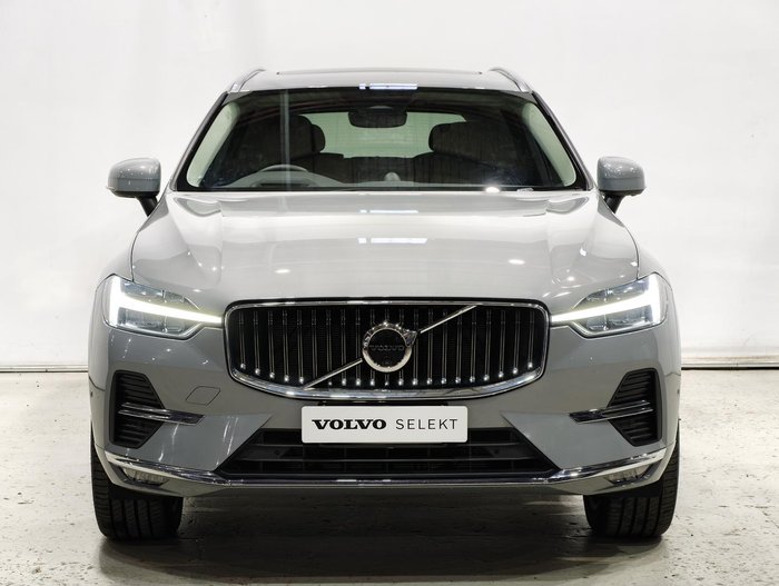 2025 Volvo XC60 Ultra B5 Bright
