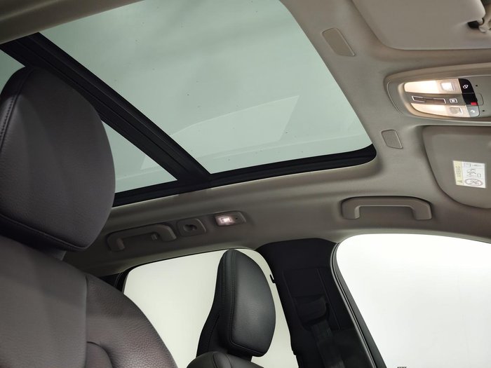 2025 Volvo XC60 Ultra B5 Bright