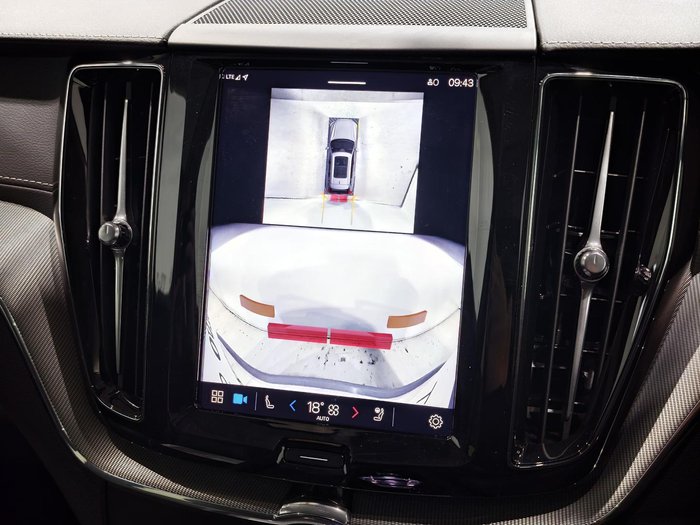 2025 Volvo XC60 Ultra B5 Bright