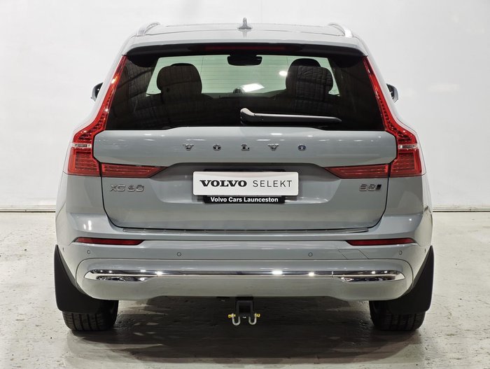 2025 Volvo XC60 Ultra B5 Bright