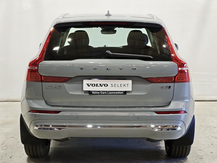 2025 Volvo XC60 Ultra B5 Bright