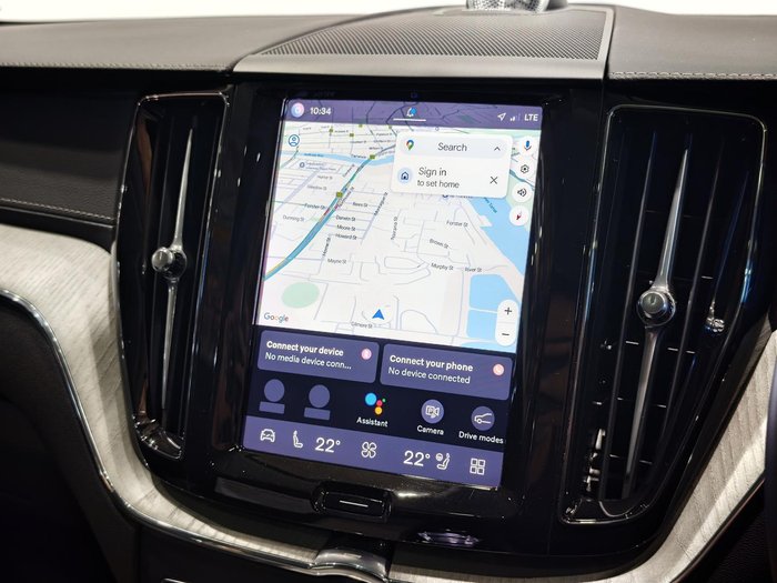 2025 Volvo XC60 Ultra B5 Bright