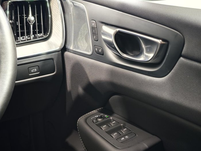 2025 Volvo XC60 Ultra B5 Bright MY25 AWD Vapour Grey