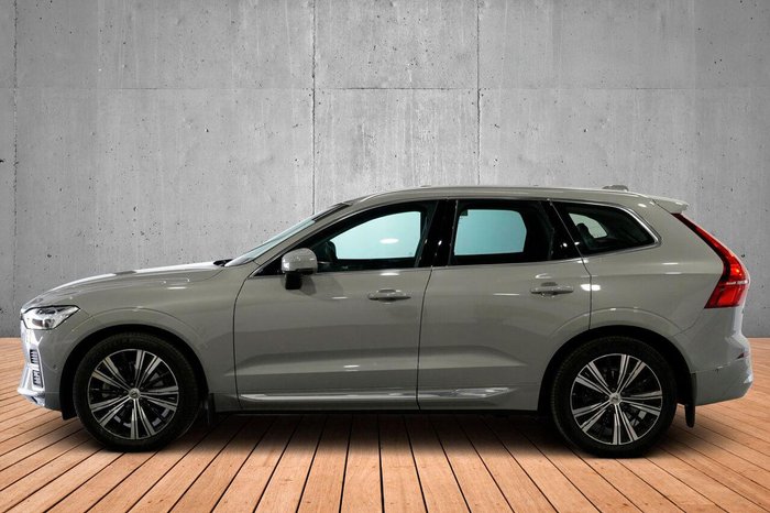 2025 Volvo XC60 Ultra B5 Bright