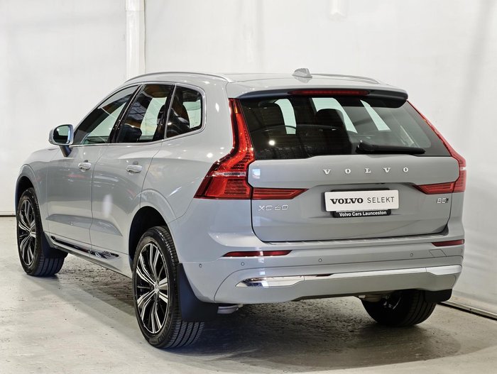 2025 Volvo XC60 Ultra B5 Bright