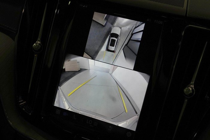 2025 Volvo XC60 Ultra B5 Bright