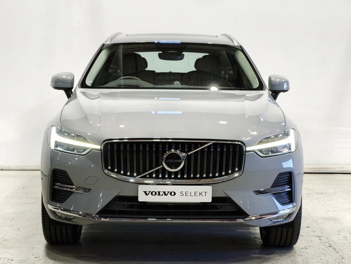 2025 Volvo XC60 Ultra B5 Bright