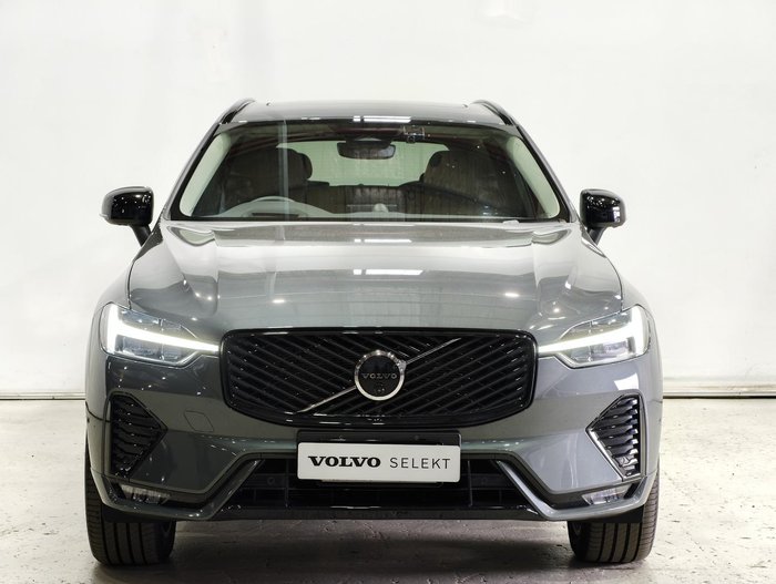2025 Volvo XC60 Ultra B5 Dark
