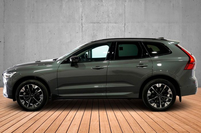 2025 Volvo XC60 Ultra B5 Dark