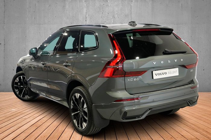2025 Volvo XC60 Ultra B5 Dark