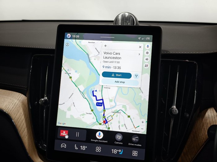 2025 Volvo XC60 Ultra B5 Dark