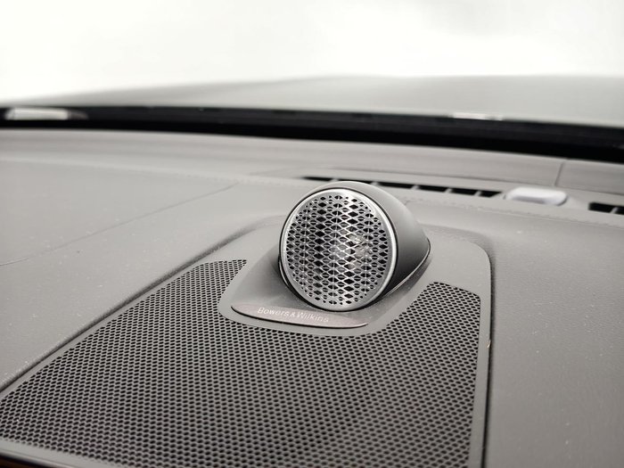 2025 Volvo XC60 Ultra B5 Dark