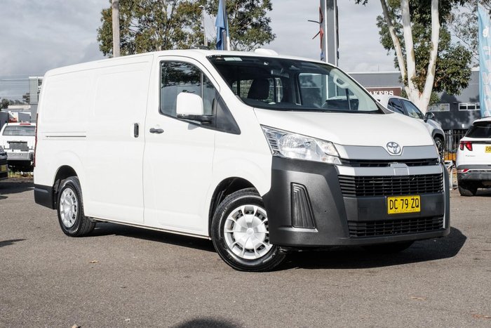 2022 Toyota Hiace