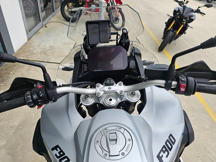 2024 BMW Motorrad F 900 GS ADVENTURE RIDE PRO White